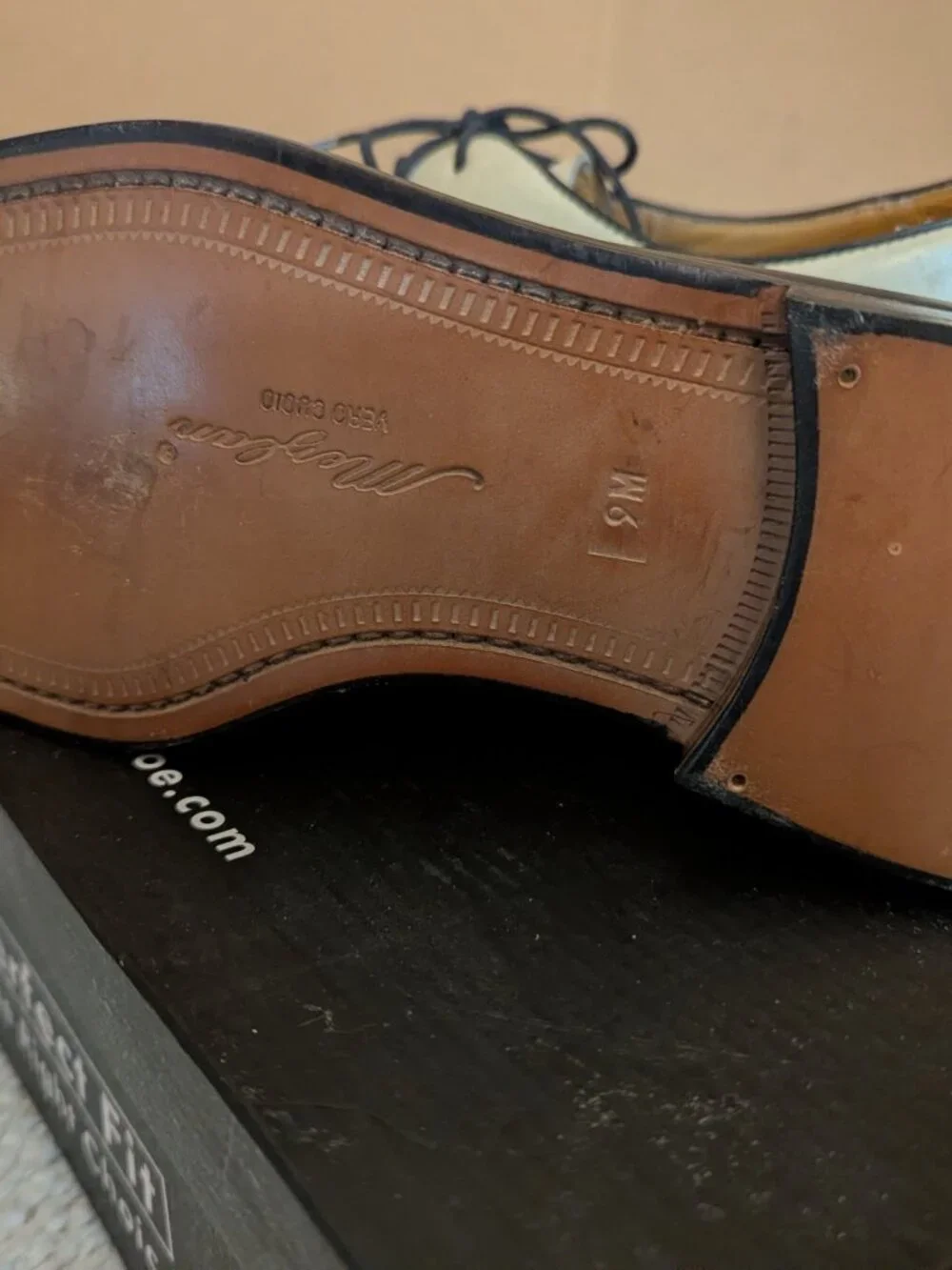 Mezlan Two Tone Men;s Shoes  Size 9